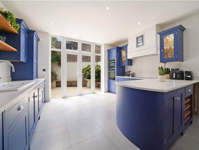 2 bedroom house for sale