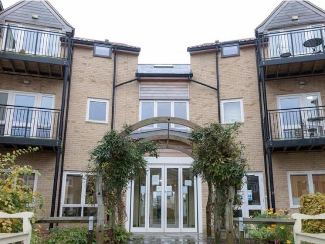 2 bedroom house for sale