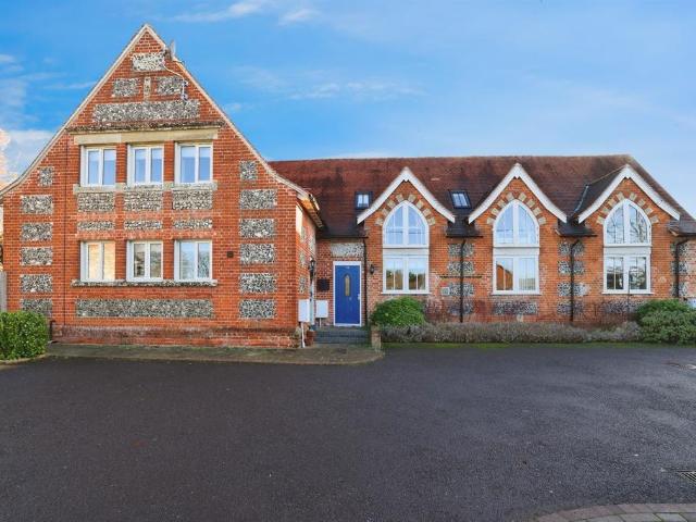 2 bedroom house for sale