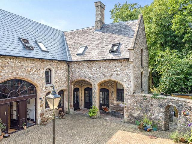 2 bedroom house for sale