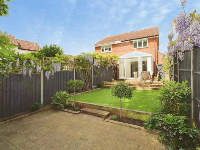 2 bedroom house for sale