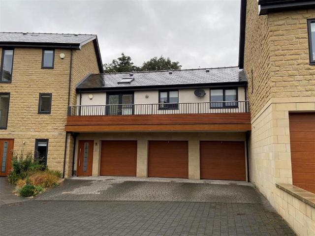 2 bedroom house for sale