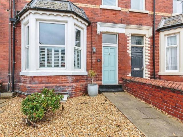2 bedroom house for sale