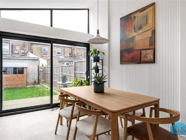 2 bedroom house for sale