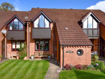 2 bedroom house for sale