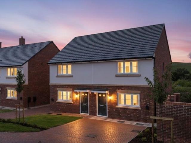 2 bedroom house for sale