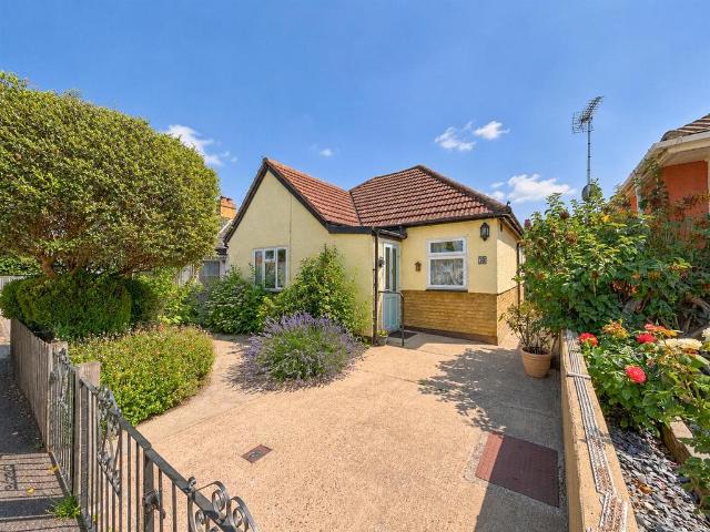 2 bedroom house for sale