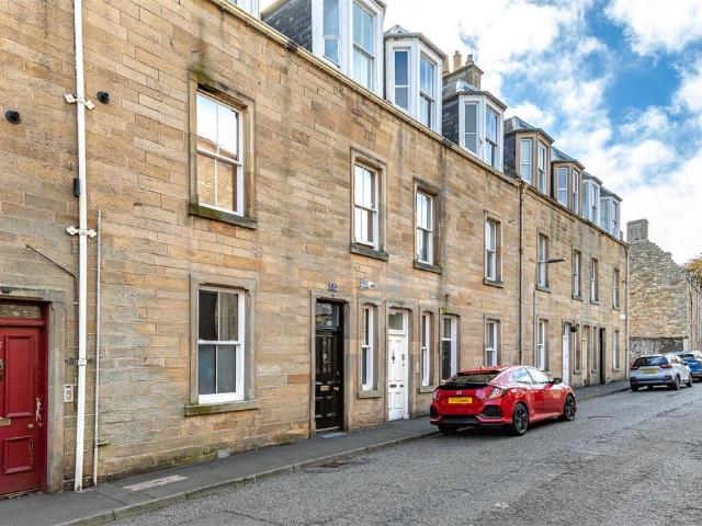 2 bedroom house for sale