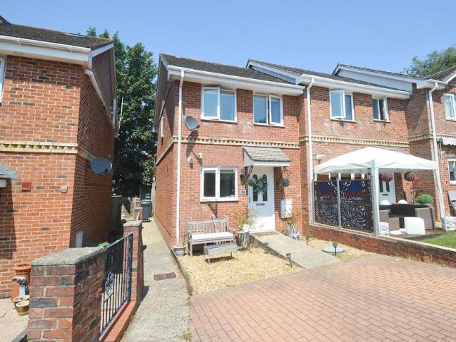 2 bedroom house for sale