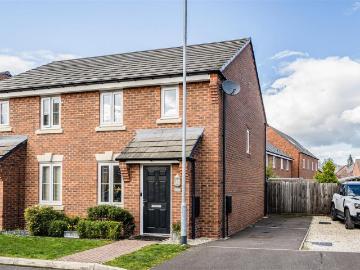 2 bedroom house for sale
