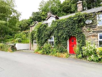 2 bedroom house for sale