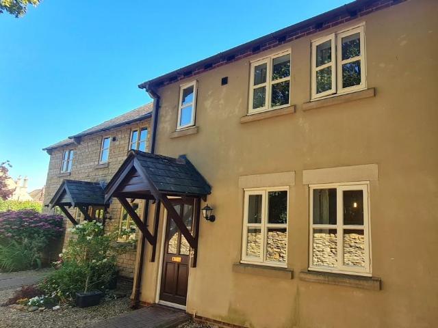 2 bedroom house for sale