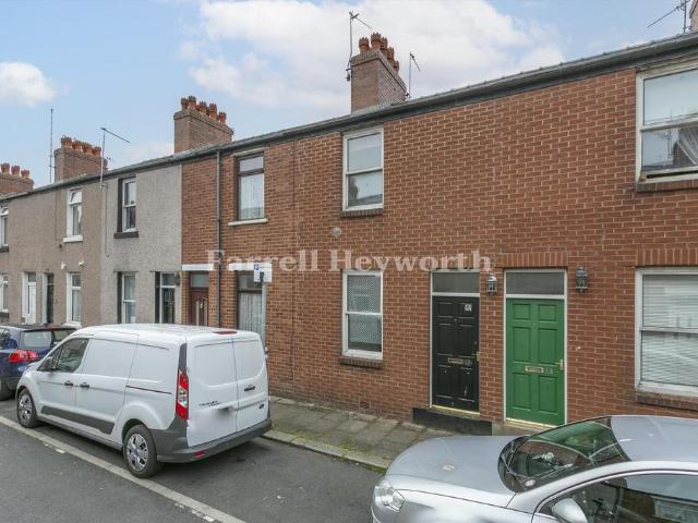 2 bedroom house for sale