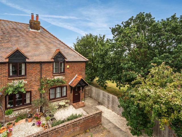 2 bedroom house for sale