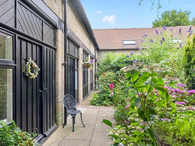 2 bedroom house for sale