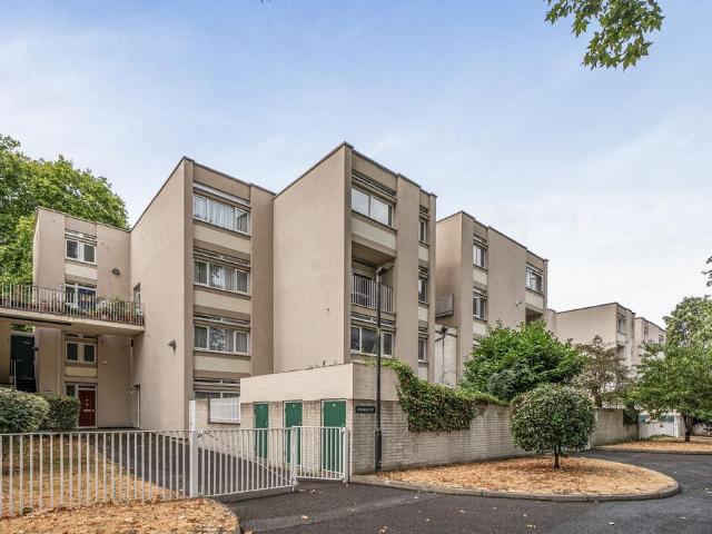 2 bedroom house for sale