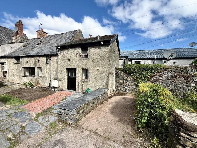 2 bedroom end of terrace house for sale
