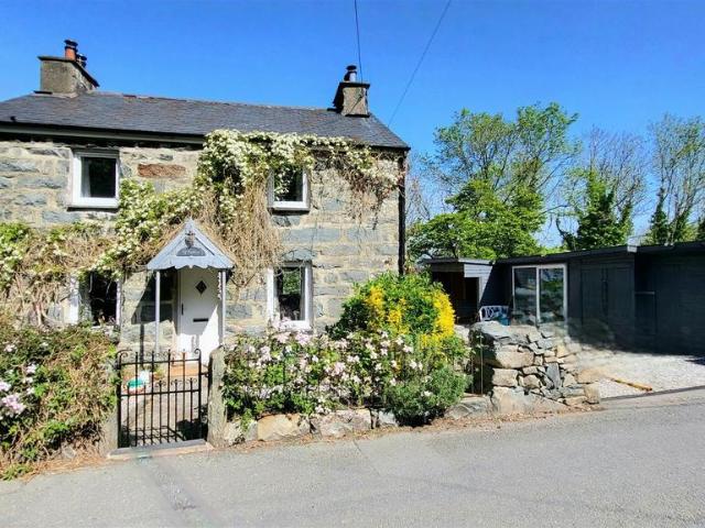 2 bedroom house for sale