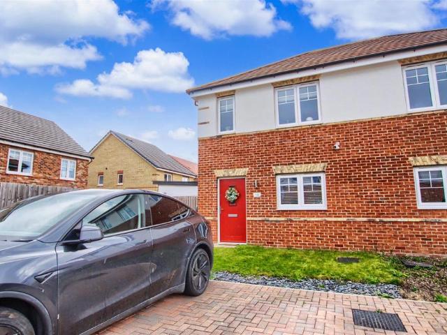 2 bedroom semi detached house for sale