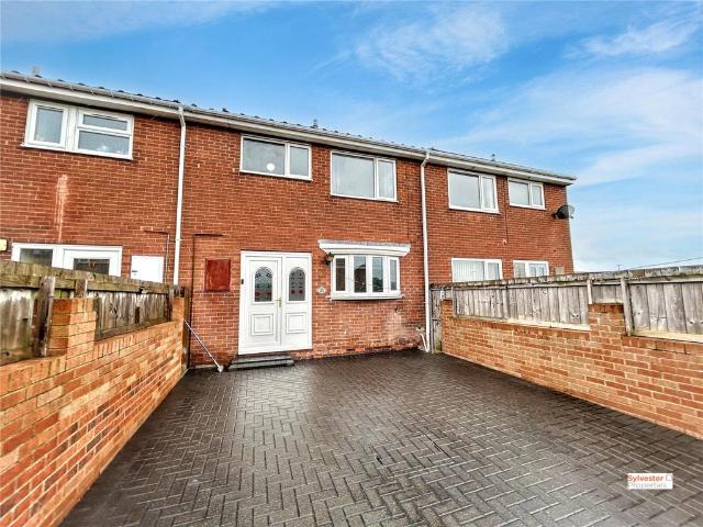 2 bedroom terraced house for sale