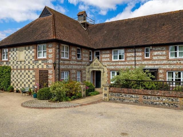 2 bedroom house for sale