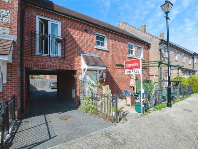 2 bedroom house for sale