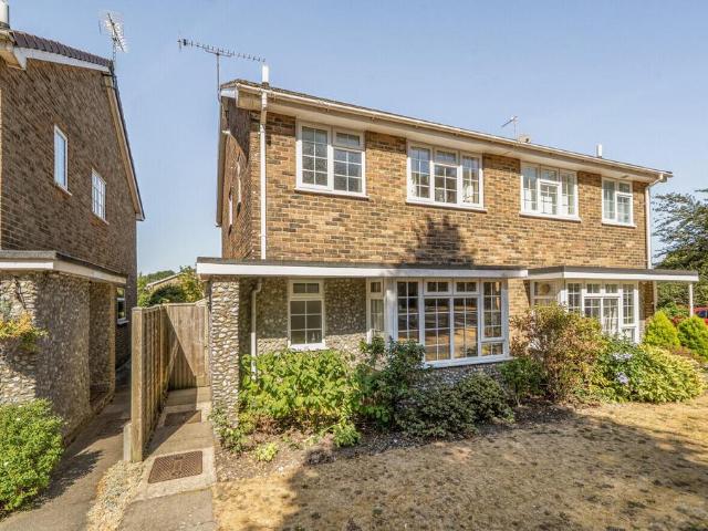 2 bedroom house for sale