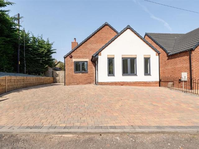2 bedroom house for sale