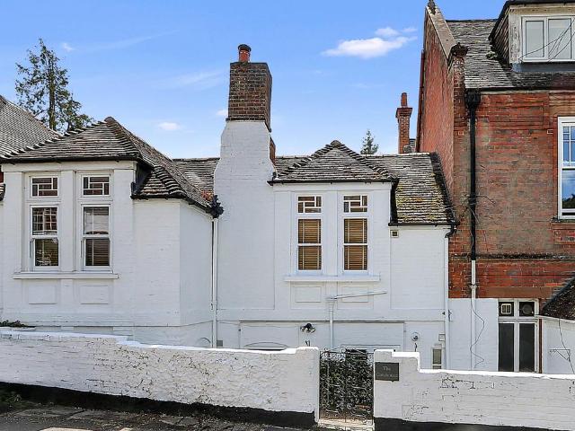 2 bedroom house for sale