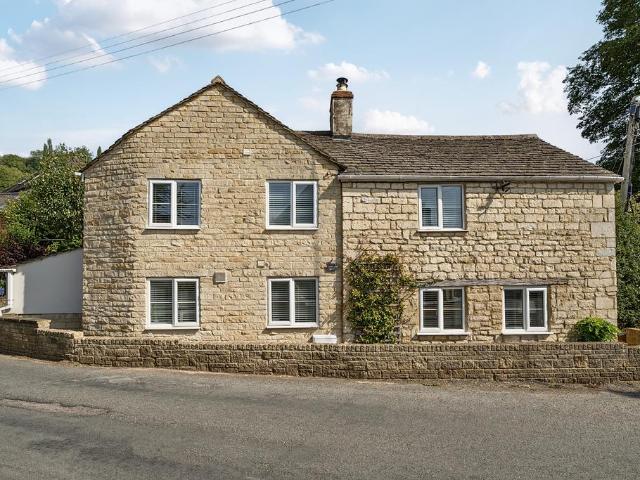 2 bedroom house for sale