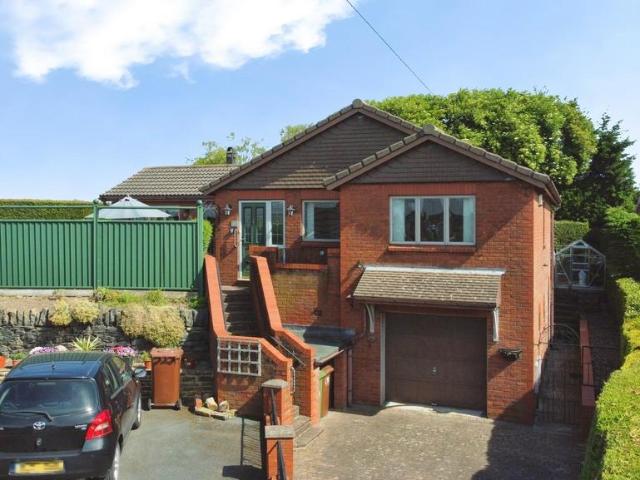 2 bedroom house for sale