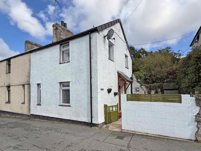 2 bedroom house for sale