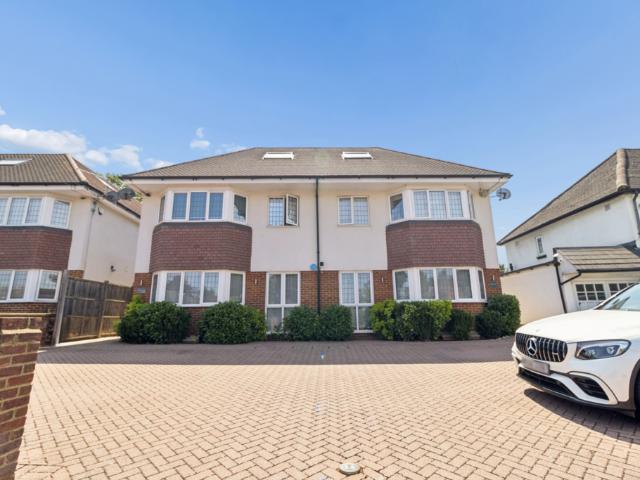 2 bedroom house for sale