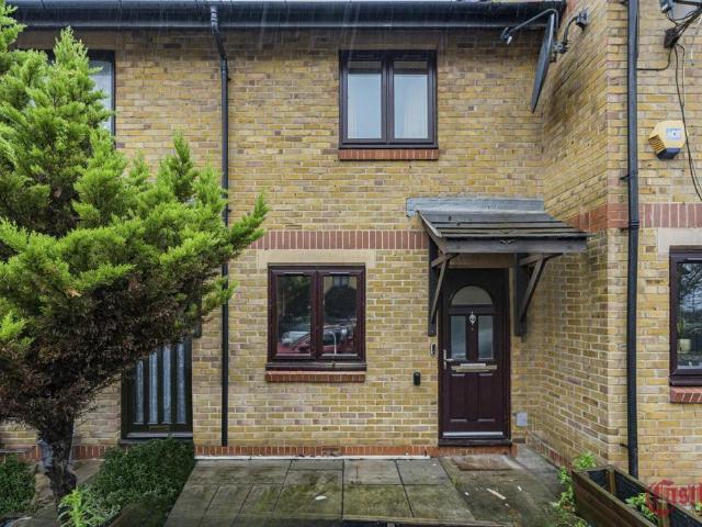 2 bedroom house for sale