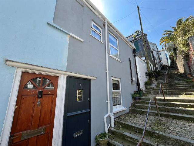 2 bedroom house for sale