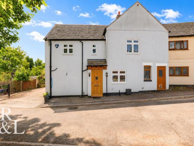 2 bedroom house for sale
