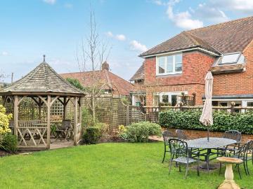 2 bedroom house for sale