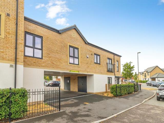 2 bedroom house for sale