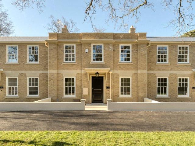 2 bedroom house for sale