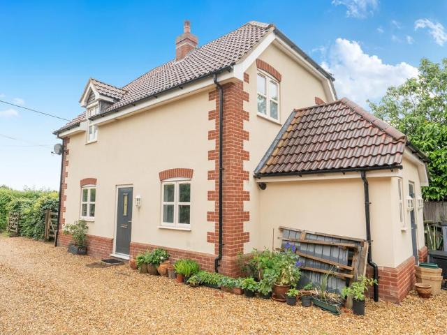 2 bedroom house for sale
