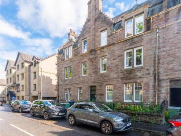 2 bedroom house for sale
