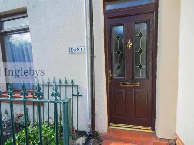 2 bedroom house for sale