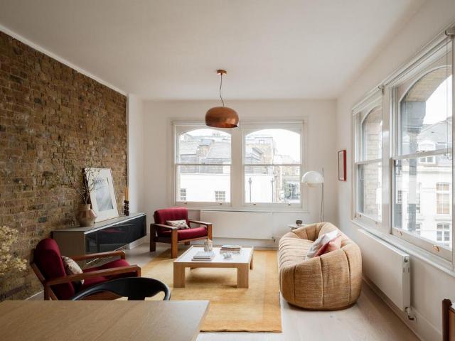 2 bedroom house for sale