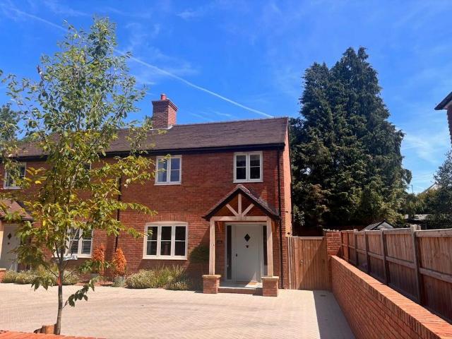 2 bedroom house for sale