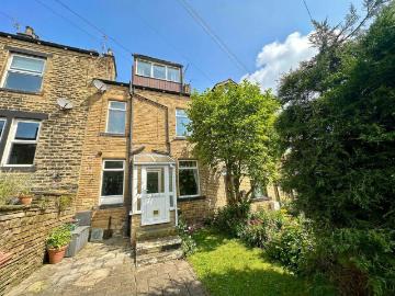 2 bedroom terraced house for sale
