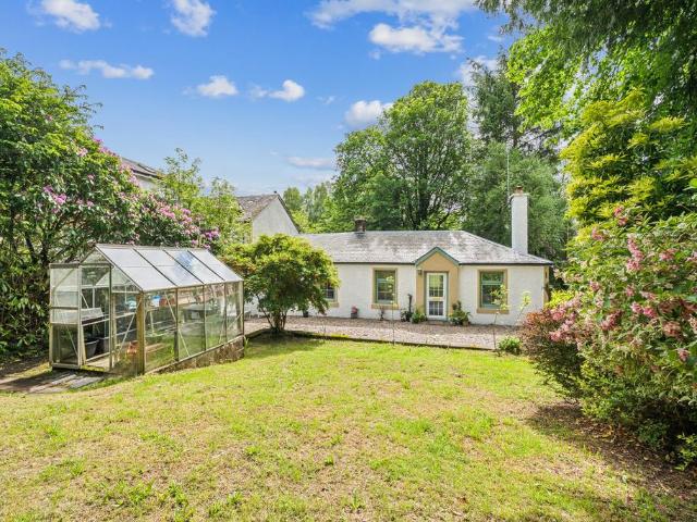 2 bedroom house for sale
