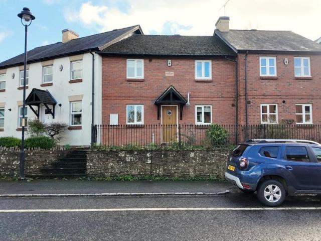 2 bedroom house for sale