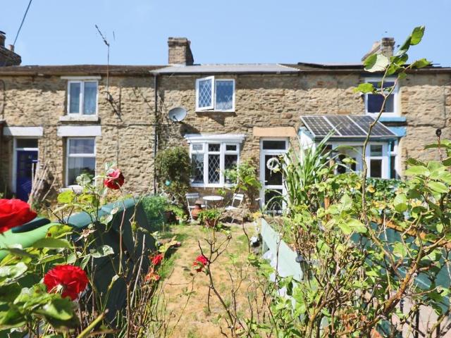 2 bedroom house for sale