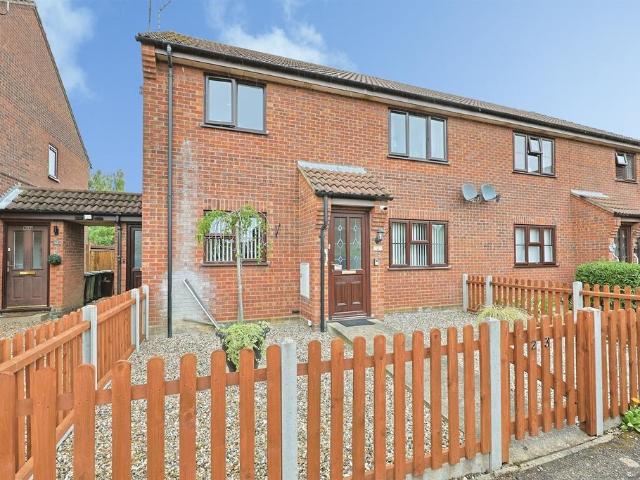 2 bedroom house for sale
