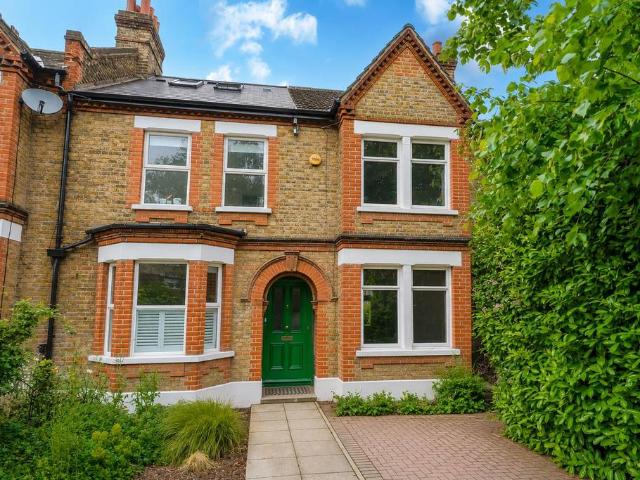 2 bedroom house for sale